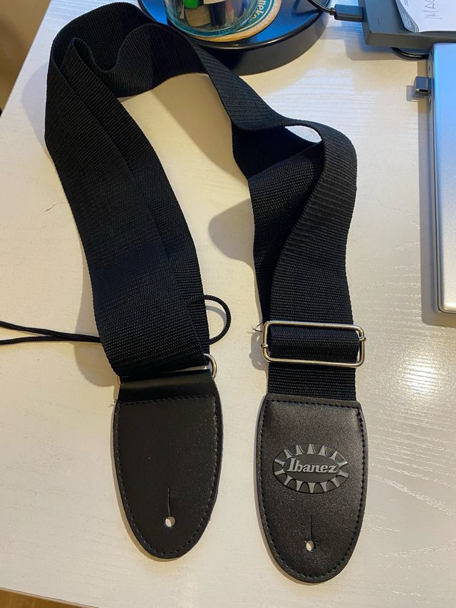 Correa Ibanez para guitarra y bajo