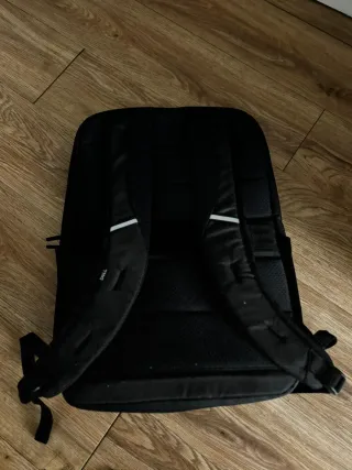 Mochila Dell EcoLoop Pro 15 Negra