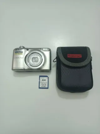 Nikon COOLPIX A10 Silver 16,1 MP SD e custodia