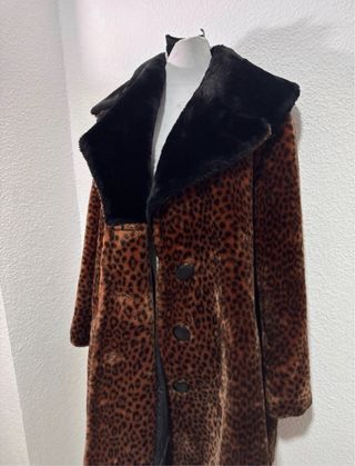 Abrigo de pelo estampado leopardo
