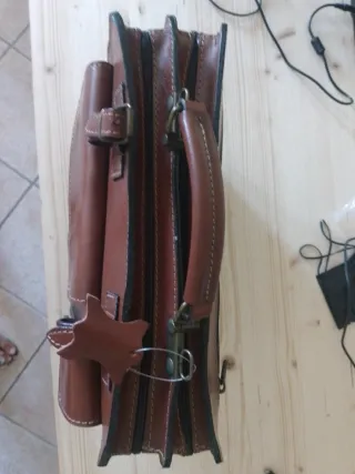 Borsa porta documenti in pelle marrone