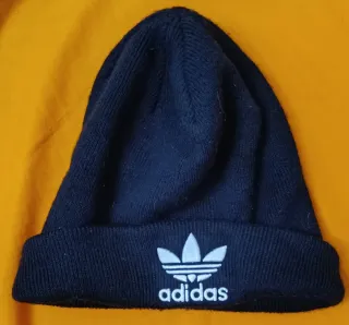 Gorro Adidas Negro
