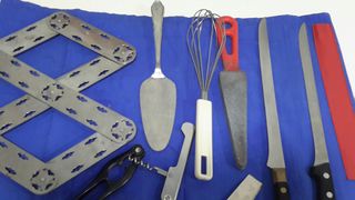 Set di vari utensili da cucina