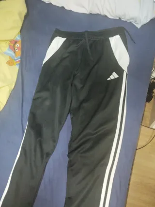 Pantalón Adidas Negro y Blanco