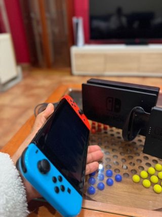 Nintendo Switch Roja y Azul