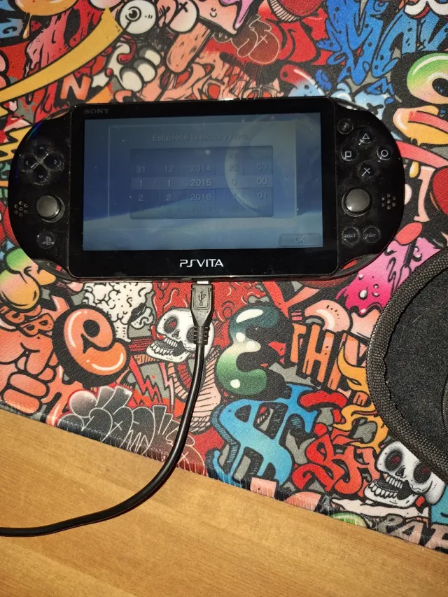 PS Vita + 2 Giochi