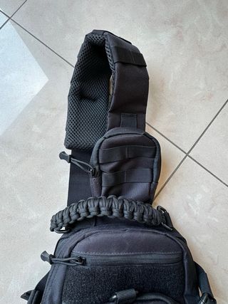 Zaino tattico monospalla nero