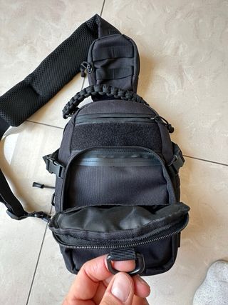 Zaino tattico monospalla nero