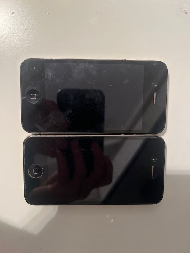 2 iPhones 4 Negros