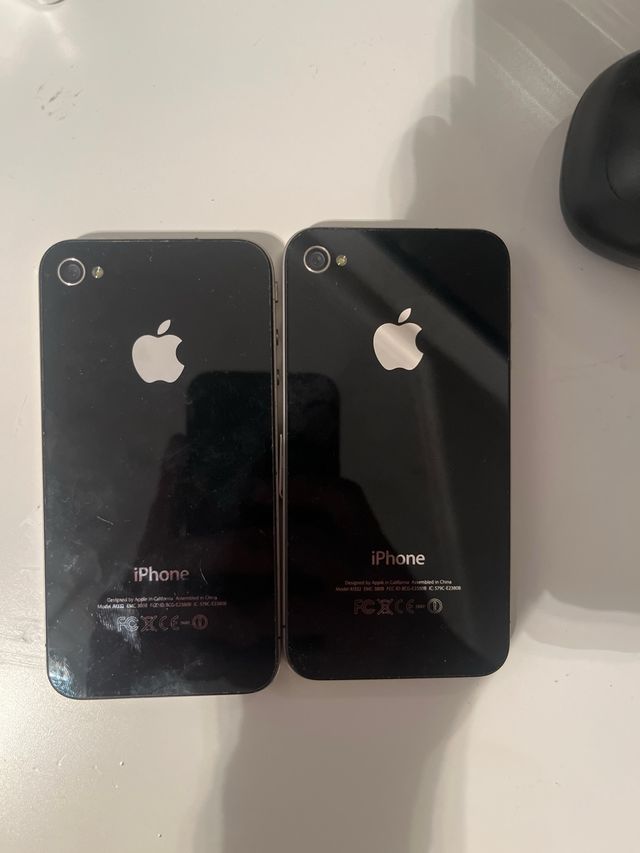 2 iPhones 4 Negros
