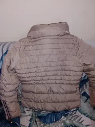 Cazadora acolchada gris talla M