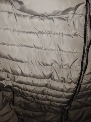 Cazadora acolchada gris talla M