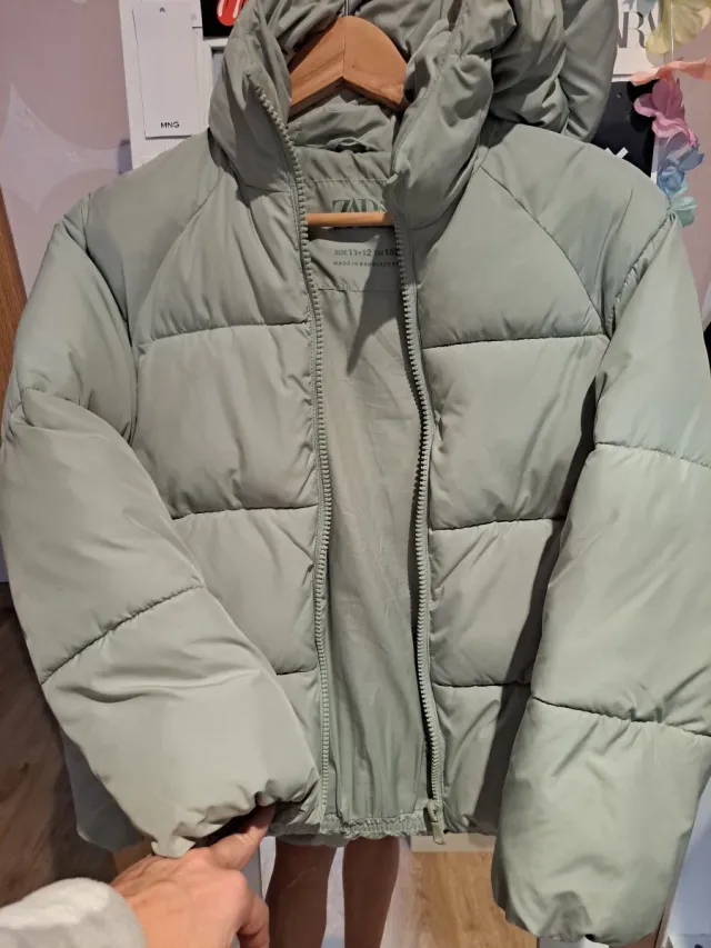 Abrigo acolchado verde agua Zara