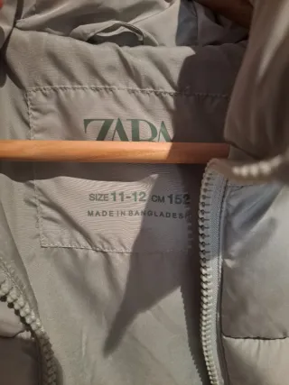 Abrigo acolchado verde agua Zara