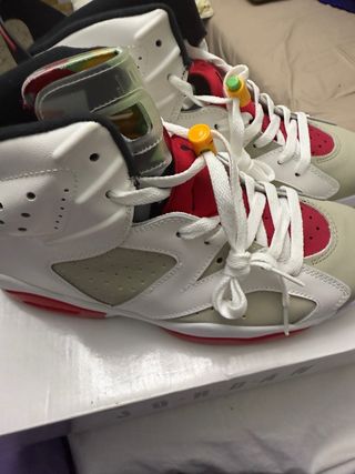 Zapatillas Jordan Hombre Blancas y Rojas