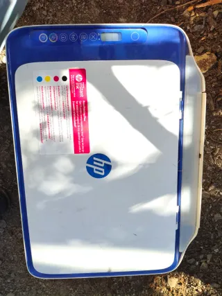 Impresora HP Blanca y Azul