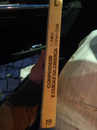Livro Compreender e Cuidar da Criança