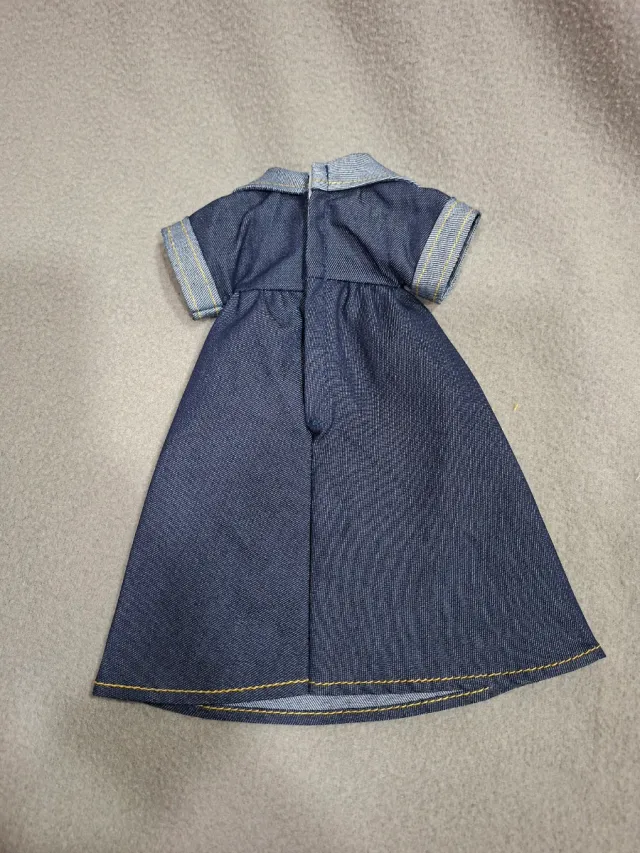 Nancy: Vestito Preu/Camiseta Disco/Cintillo Disco