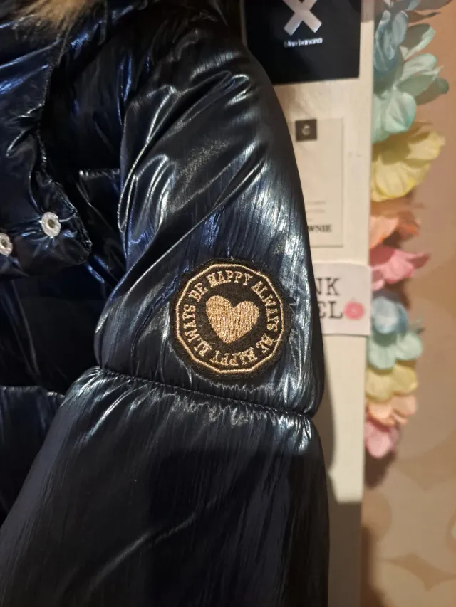 Abrigo brillante capucha chica azul electrico