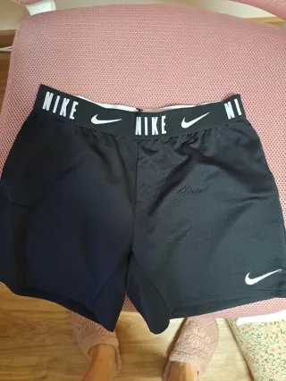 Mallas cortas Nike Pro chica