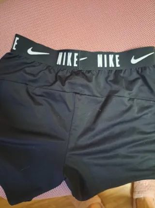 Mallas cortas Nike Pro chica