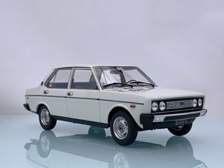 1:18 Fiat 131 Mirafiori Especial 1600 Blanco 1974
