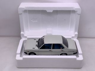 1:18 Fiat 131 Mirafiori Especial 1600 Blanco 1974