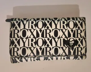 Cartera Roxy