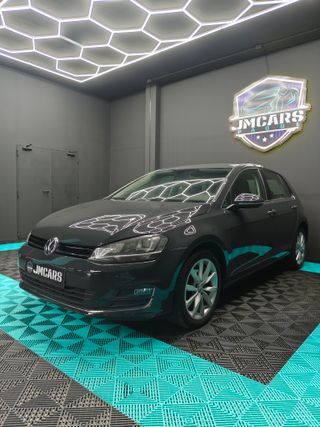 Volkswagen Golf  Highline