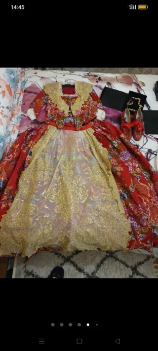 Traje de Fallera Rojo y Dorado