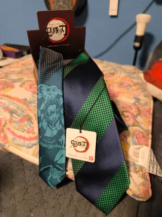 Corbata Kimetsu no Yaiba Tanjiro