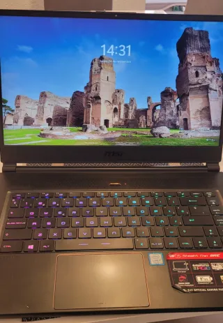 Portátil MSI MS-16Q2 Negro