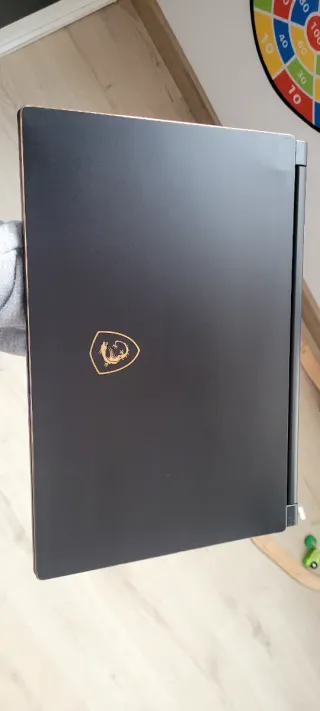 Portátil MSI MS-16Q2 Negro