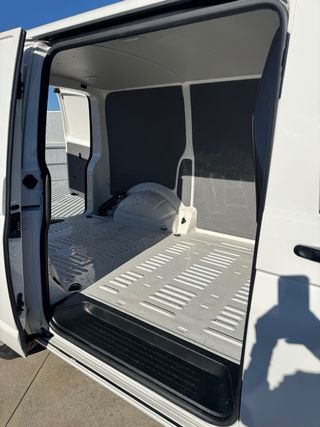 VW Transporter T6 2.0TDi 110cv