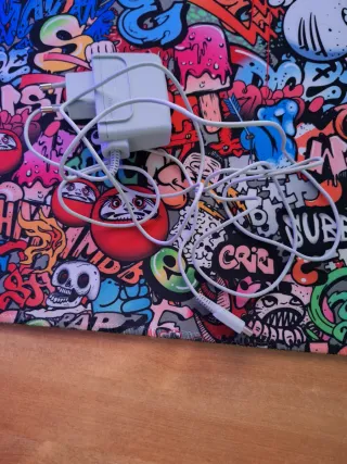 Nintendo 2DS + Custodia Rossa