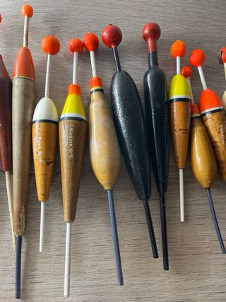 Set da pesca vintage: galleggianti e filo