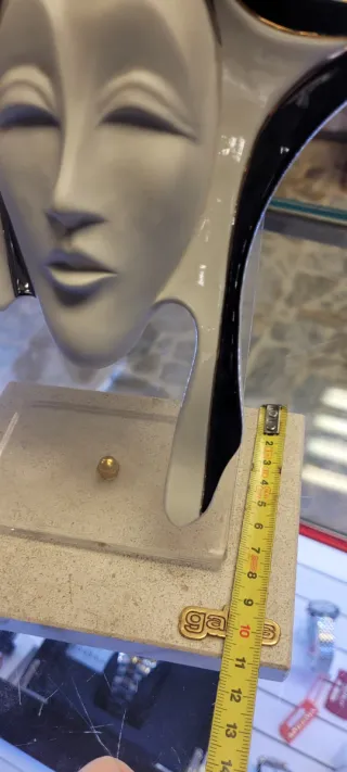 Figura Galos Porcelana Máscara Platino y Oro