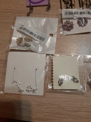 Lote de pendientes variados