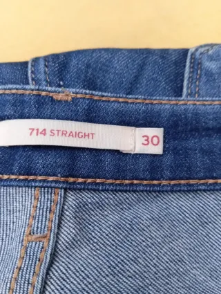 Lote 2 pantalones vaqueros Levi's, con desgaste