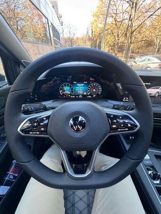 VW Golf R-Line 1.5eTSi 150cv automatico