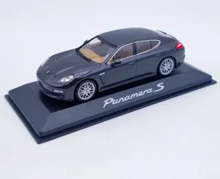 PORSCHE PANAMERA S 1:43 MINICHAMPS