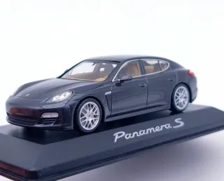PORSCHE PANAMERA S 1:43 MINICHAMPS