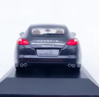 PORSCHE PANAMERA S 1:43 MINICHAMPS