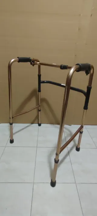 Andador Plegable para Adultos