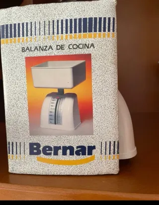 Báscula de cocina blanca