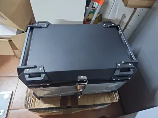 Maleta Baúl Moto Negra Interior Acolchado