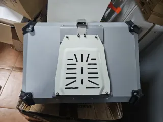 Maleta Baúl Moto Negra Interior Acolchado