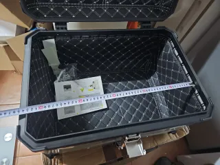 Maleta Baúl Moto Negra Interior Acolchado