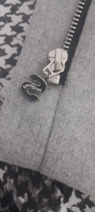 Chaqueta Desigual Mujer Gris y Negra