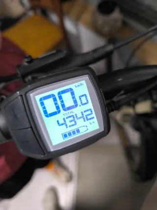 Bicicleta Eléctrica Cube Cross Pro E-Trekking